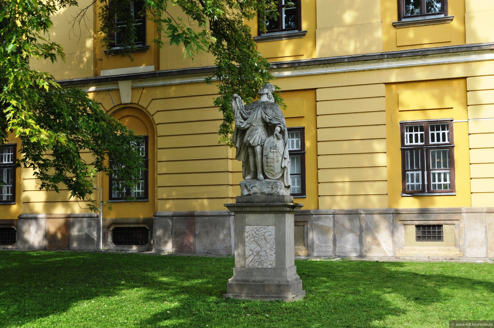 Vác
